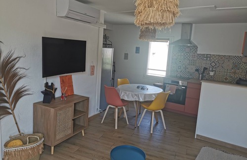 Lunel-Viel Apartment | Cosy apartment close to the sea Central for visiting the Camargue
