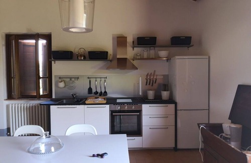 Fossombrone Other | Cosy apartment for 4 guests with WIFI, A/C, pool, TV, pets allowed and parking