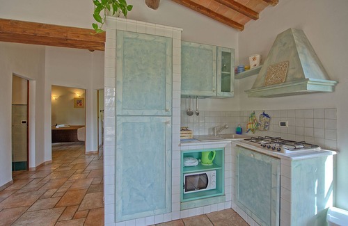 Simignano Apartment | Cosy apartment for 4 guests with WIFI, pool, TV, patio, pets allowed, panoramic view and parking