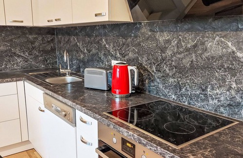 Muhlheim Apartment | Cosy apartment for 2 people with WIFI, TV, terrace and parking