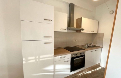 Zittau Apartment | Cosy apartment for 3 people with WIFI, TV, pets allowed and parking