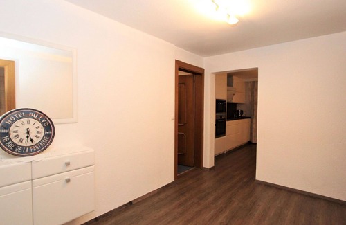 Distelberg Apartment | Cosy apartment for 4 guests with WIFI, TV, patio, panoramic view and parking