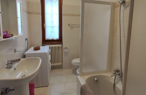 Consiglio di Rumo Apartment | Cosy apartment for 4 guests with WIFI, TV, balcony, pets allowed and parking