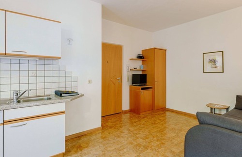 Andriano Apartment | Cosy apartment for 4 people with pool, WIFI, TV, patio and parking