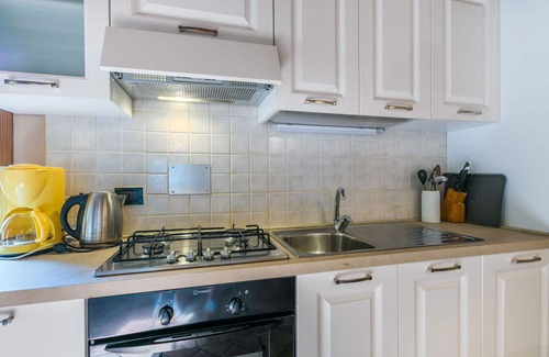 Pescia Apartment | Cosy apartment for 5 guests with pool, WIFI, TV and patio