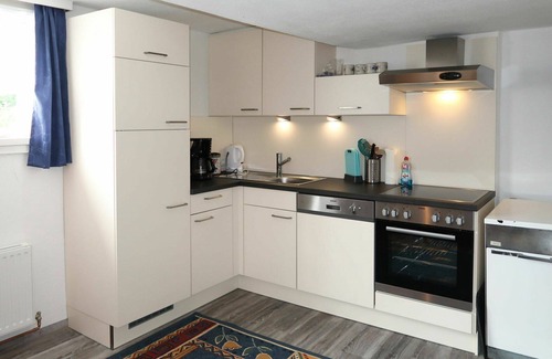 Grins Apartment | Cosy apartment for 5 guests with WIFI, TV and balcony