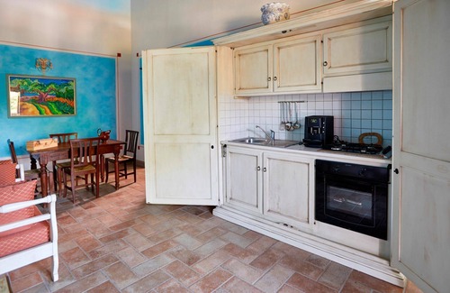 San Brizio Apartment | Cosy apartment for 5 guests with pool, WIFI, TV, balcony and pets allowed, close to Spoleto