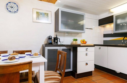 Capriasca Apartment | Cosy apartment for 5 people with WIFI, pool, TV, patio, pets allowed and panoramic view