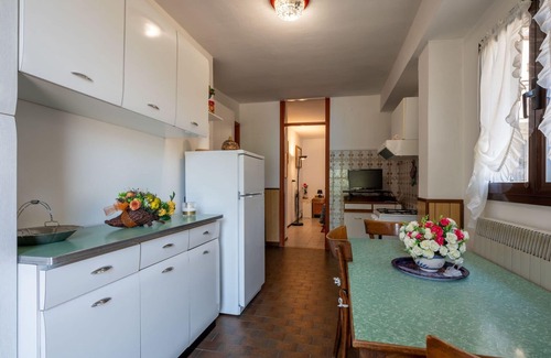 Calasca-Castiglione Apartment | Cosy apartment for 5 people with WIFI, TV, pets allowed and parking