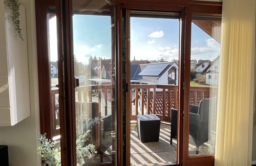 Loffingen Apartment | Cosy apartment for 6 people with WIFI, TV, patio, panoramic view and parking