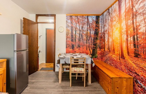 Mezzana Apartment | Cosy apartment for 6 people with WIFI, TV, patio, panoramic view and parking