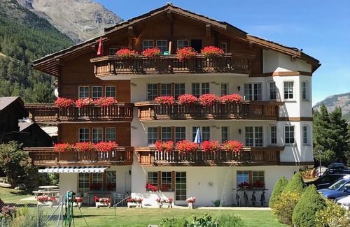 Saas Grund Apartment | Cosy apartment for 6 people with WIFI, balcony and pets allowed