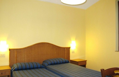 Corno Apartment | Cosy apartment for 7 people with pool, WIFI, TV, terrace and parking