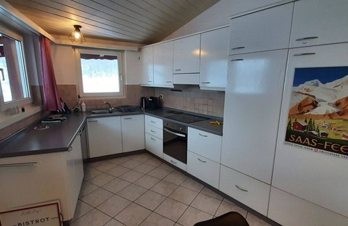 Saas Almagell Apartment | Cosy apartment for 6 people with WIFI, TV and balcony