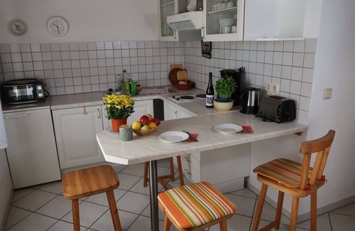 Wesenberg Apartment | Cosy apartment for 4 guests with TV, pets allowed and parking