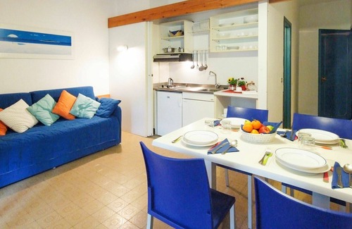 Lacona Apartment | Cosy apartment for 4 people with A/C, WIFI, TV, terrace and parking