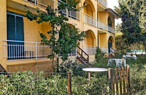 Lacona Apartment | Cosy apartment for 4 people with A/C, WIFI, TV, terrace and parking