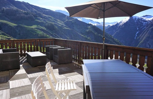 Orcieres-Merlette Apartment | Cosy apartment, 4 people, 5 min from slopes, covered parking