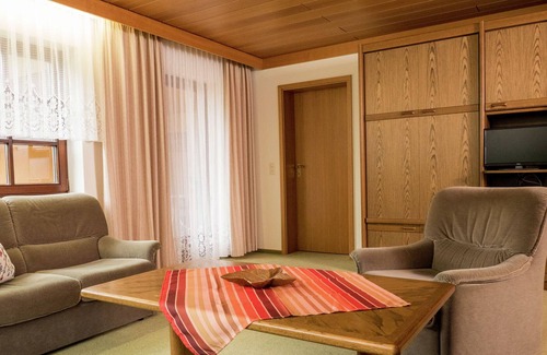 Bad Rippoldsau-Schapbach Apartment | Cosy apartment in Bad Rippoldsau with terrace
