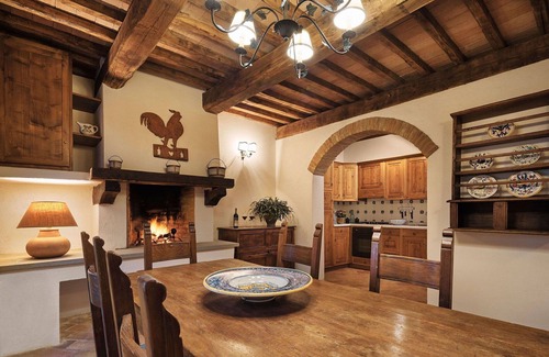 Umbertide Villa | Cosy apartment in villa for 6 people with pool, WIFI, A/C, TV, patio and parking