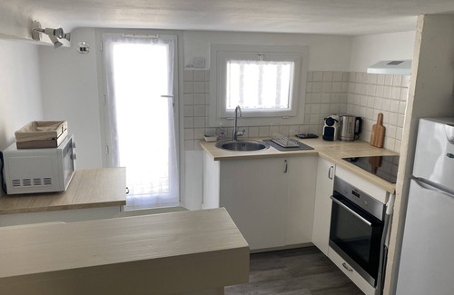 Martigues Apartment | Cosy apartment in a 2* residence