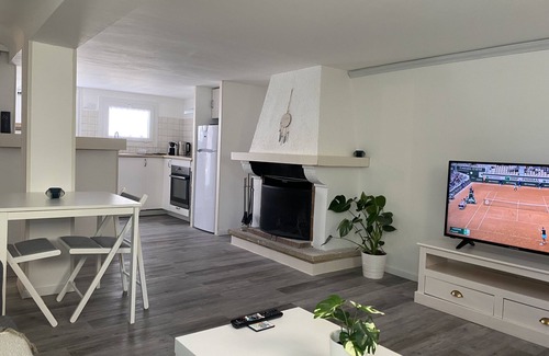 Martigues Apartment | Cosy apartment in a 2* residence