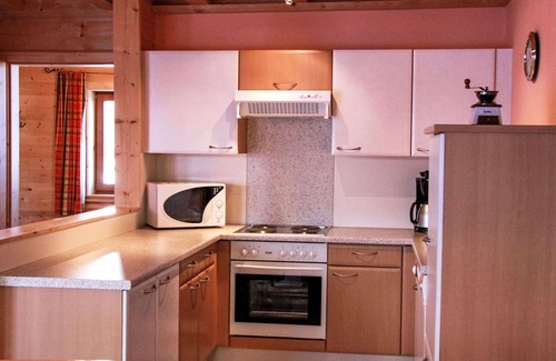Niederau House | Cosy apartment in villa for 6 people with WIFI, TV, terrace, pets allowed and parking