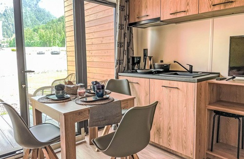 Schliersee House | Cosy apartment in villa for 5 guests with A/C, TV, terrace, pets allowed and parking