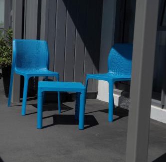 Mount Maunganui Bed & Breakfast | Cosy Apartment in beachside location