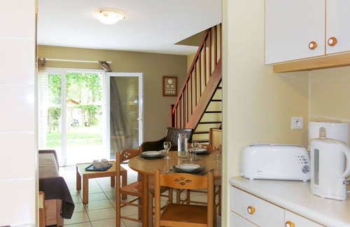 Penestin House | Cosy apartment in villa for 6 guests with WIFI, pool, TV, terrace, pets allowed and parking