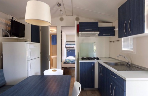 Fertilia House | Cosy apartment in villa with A/C, pool, WIFI, TV, terrace, pets allowed and parking