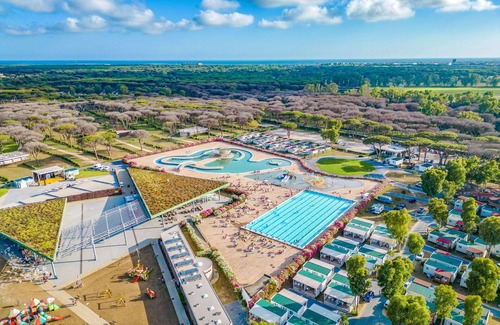 Zona XXXIV Casal Palocco House | Cosy apartment in villa for 4 people with WIFI, pool, A/C, TV, terrace and pets allowed