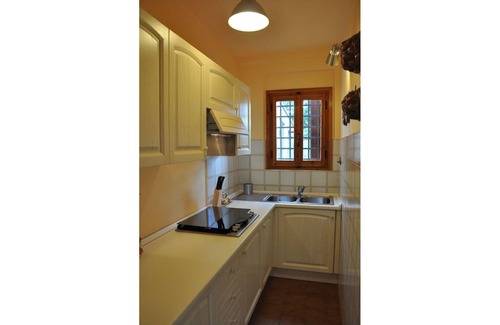 Gattaia Villa | Cosy apartment in villa for 4 people with A/C, WIFI, pool, pets allowed, panoramic view and park.