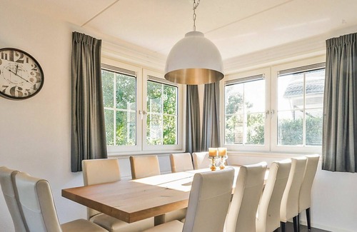 Susteren House | Cosy apartment in villa for 12 guests with WIFI, pool, TV, terrace and parking