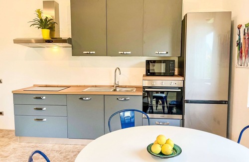 Abbadia Lariana Apartment | Cosy apartment for 4 guests with A/C, WIFI, TV and patio