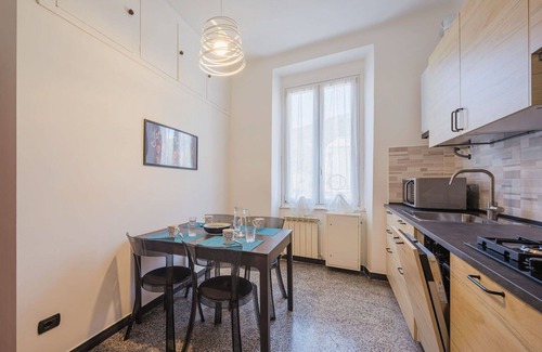 Riva Trigoso Apartment | Cosy apartment for 4 guests with WIFI, TV, balcony and parking