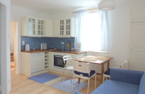 Maxglan Apartment | Cosy apartment with balcony close to the historical center, free parking & wifi