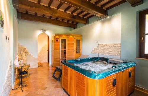 Ramazzano House | Cosy apartment with bubble bath