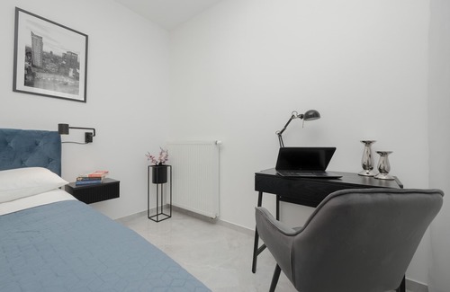 Powazki Apartment | Cosy Apartment With Parking by Renters