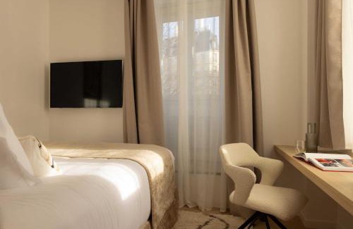 10th Arrondissement Apartment | Cosy apat with AC -3BR- 8P- Canal Saint-Martin