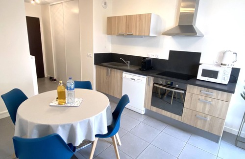 Thonon-les-Bains Apartment | Cosy appartement 1 room; 5 minutes foot to downtown and thermal center.