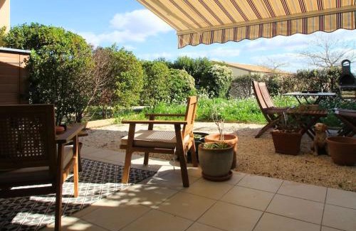 Peret Apartment | Cosy appartement entre vignes et garrigue avec piscine