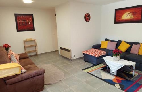 Chatillon-en-Michaille Apartment | Cosy appartement RDC-terrasse et parking privé