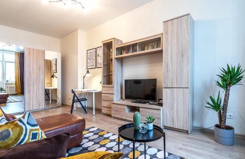 Central Administrative Okrug Apartment | Cosy Apt With Cute Balcony near Kremlin