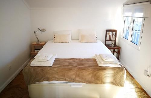 Alto do Pina Apartment | Cosy Attic City center