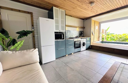 Grand-Bourg House | Cosy bungalow with modern comfort and serenity. Private pool and 1 bedroom