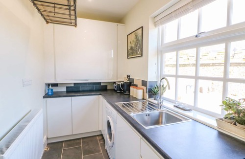 Stanhope Cottage | COSY CAVE STANHOPE CASTLE, pet friendly, with hot tub in Stanhope