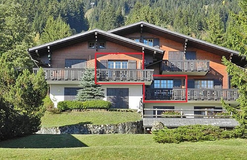 Villars-sur-Ollon Apartment | Cosy Chalet Apartment with Stunning Views, 1 BR