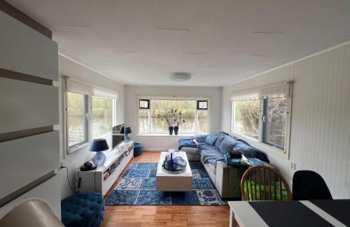 Ooltgensplaat House | Cosy chalet with garden