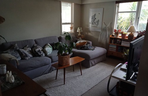 Napier House | Cosy character home with fireplace, private backyard & deck.
